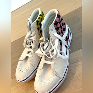 I am selling some adorable brand new vans. They are so cute and original.